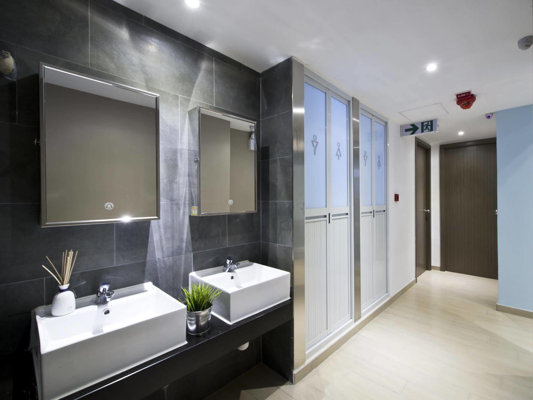 Just Hotel Kowloon  Ngoại thất bức ảnh