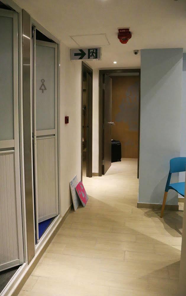 Just Hotel Kowloon  Ngoại thất bức ảnh